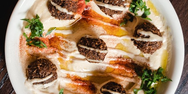 Hummus Falafel