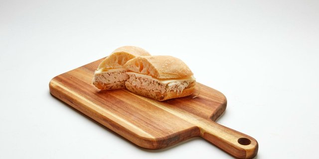 Albacore Tuna Sandwich