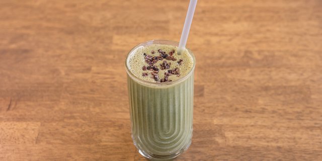 Almond Butter & Cacao Smoothie
