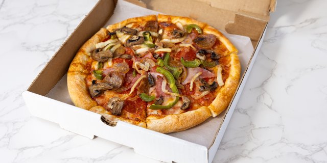 Nicole's Special Pizza
