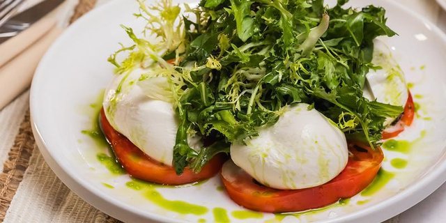 Burrata Salad