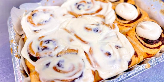 Cinnamon Roll Tray