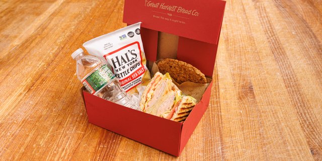 Spicy Smoked Turkey & Pepper Jack Panini Boxed Lunch