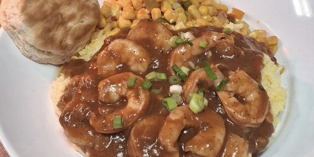 Creole Shrimp & Grits Tray