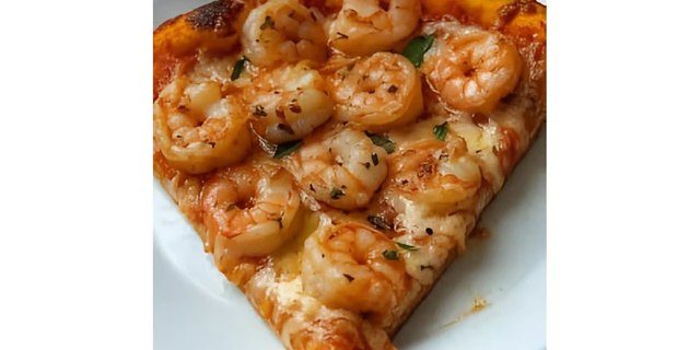 Cajun Chicken & Shrimp Alfredo Pizza
