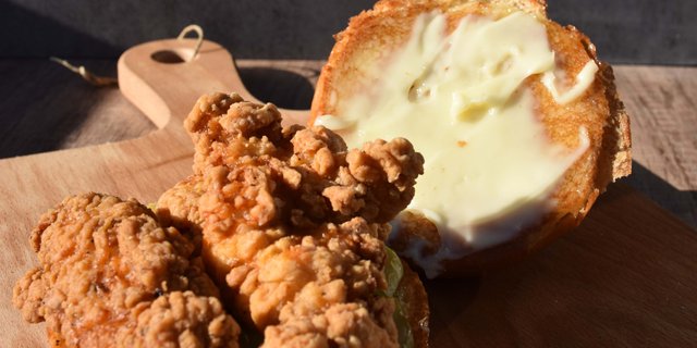 Fried Chicken Tender Sandwich