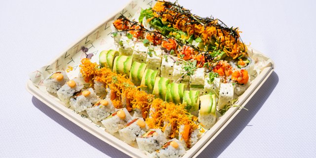 96 Piece Assorted Maki Rolls