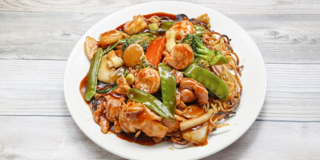 Chef's Pan-Fried Noodles