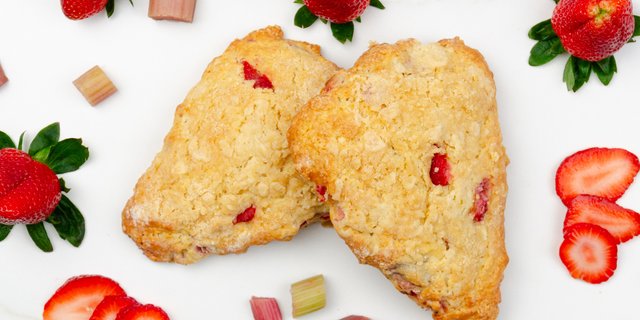 Strawberry Rhubarb Scone