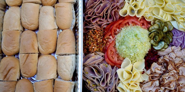 Build-Your-Own Sandwich Tray