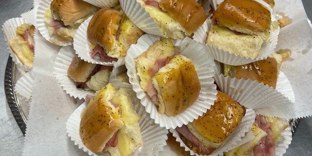 Poppyseed Sandwich Tray