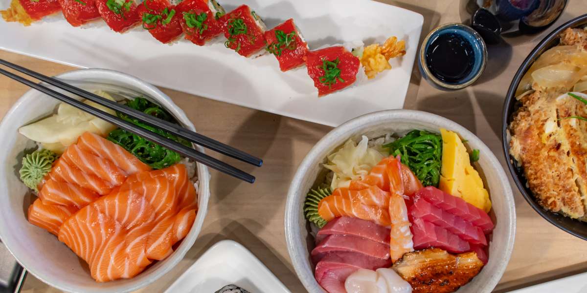 Sushi & Bowls