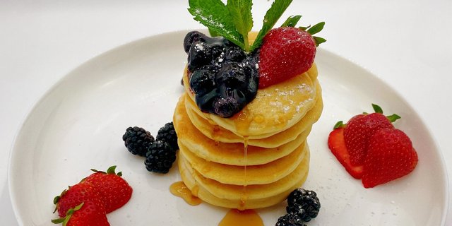 Classic Mini Golden Pancakes Tray