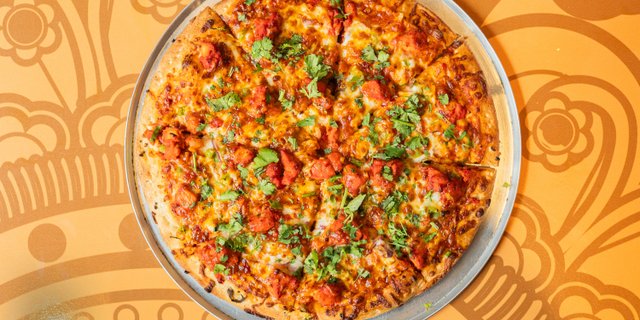 Chilli Paneer Pizza