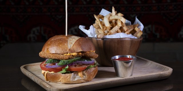 Deluxe Burgers Platter