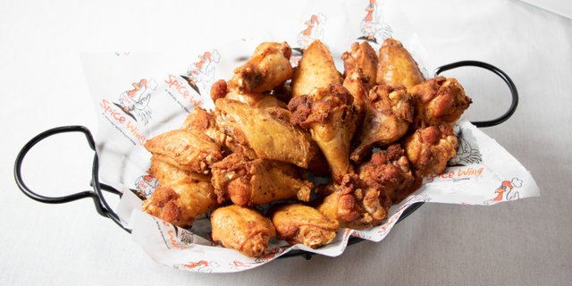 300 Wings
