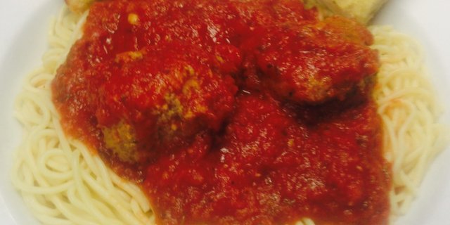Spaghetti w/ Meatballs