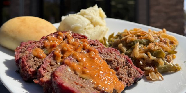 1 Meat & 2 Sides BBQ Package
