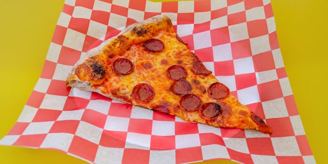18" Pepperoni Pie