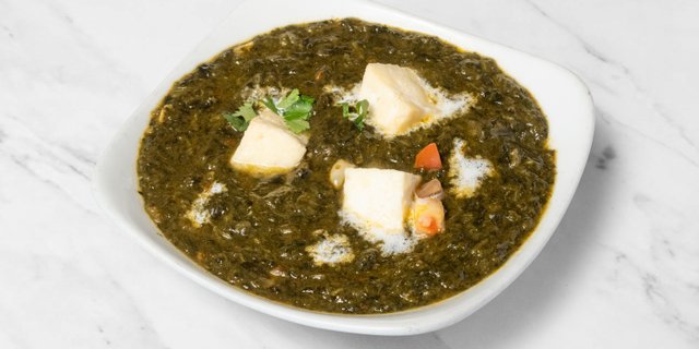 Lasooni Saag Paneer