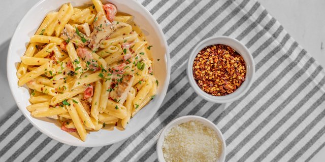 Penne Crazy Alfredo