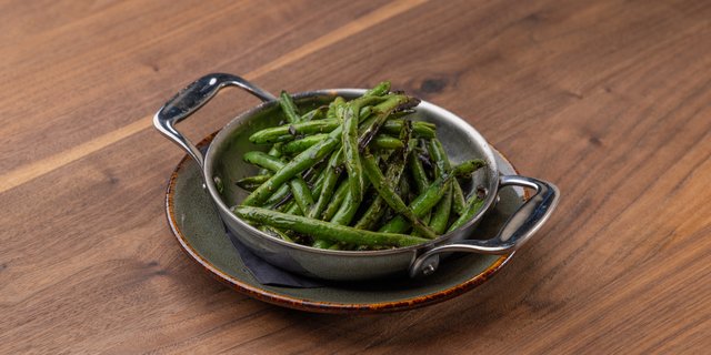Charred Green Beans