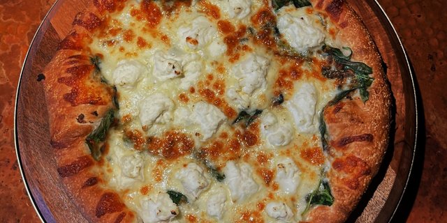Florentine Pizza