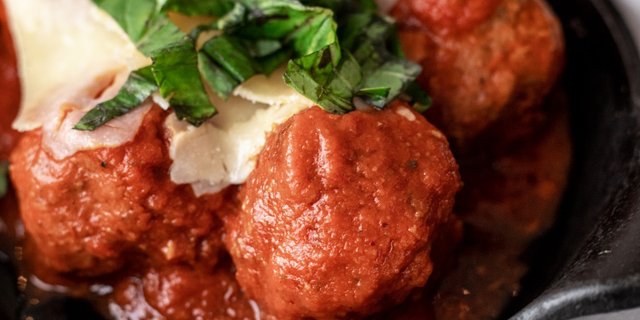 Eno's Meatballs
