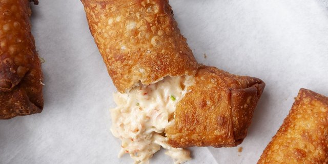 Crab Rangoon Eggroll