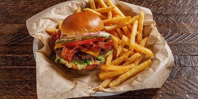 BBQ Ranch Bacon Burger