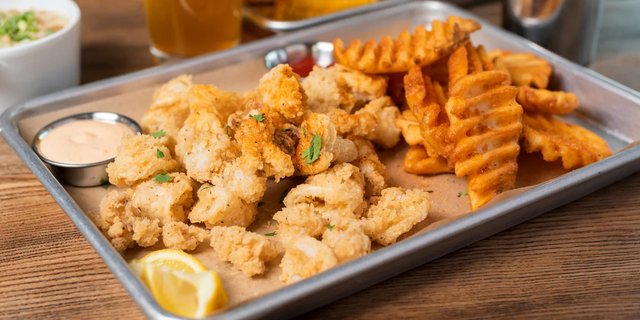 Fried Calamari & Fries