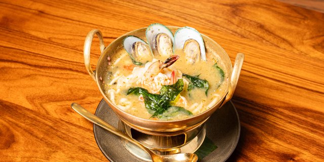 Individual Poa Taek Seafood