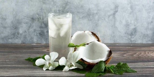 Coconut Water w/ Jelly