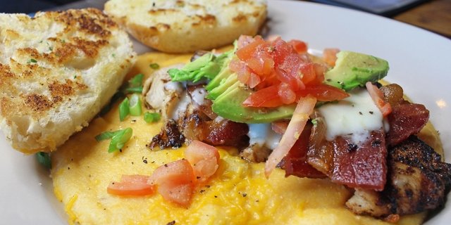 Chicken & Grits