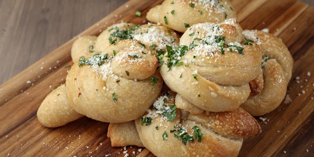 Garlic Knots