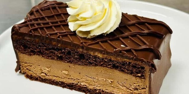 Chocolate Mousse Cake