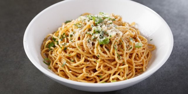 Garlic Parmesan Noodles