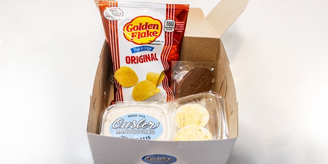 Gluten-Friendly Pimento Cheese Boxed Lunch