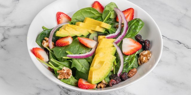 Spinach Avocado Twist Salad