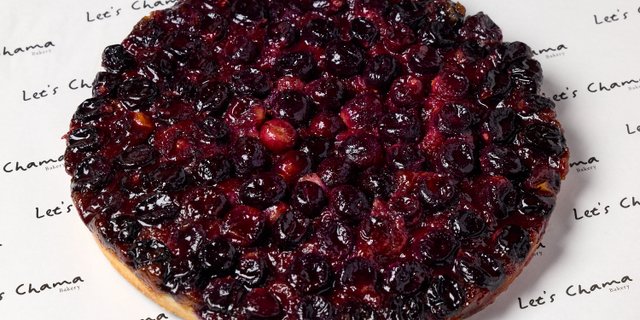 Large Upside Down Cake