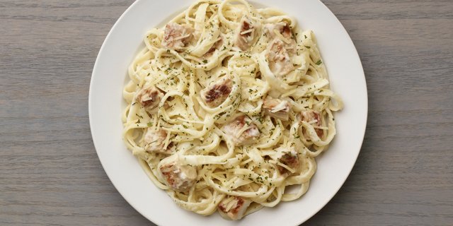 Chicken Fettuccine Alfredo