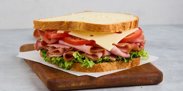 Smoked Ham Sandwich Lunch Box w/ Salad