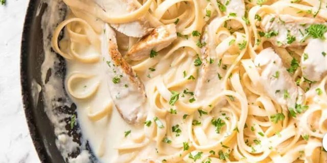 Smoked Chicken Alfredo