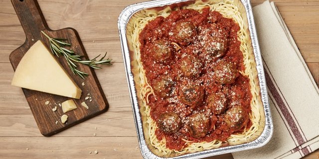 Spaghetti w/ Meatballs