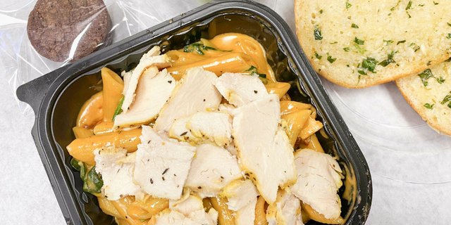 Tuscan Chicken Pasta Box Lunch