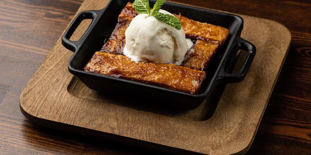 Blackberry Cobbler