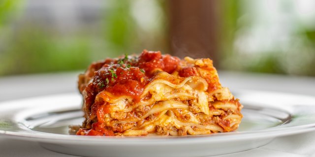 Lasagne Bolognese Family Meal