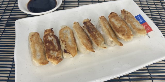 Potstickers (鍋貼)