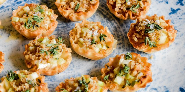 Brie & Apple Phyllo Cup