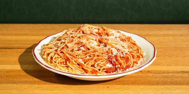 Spaghetti & Tomato Sauce